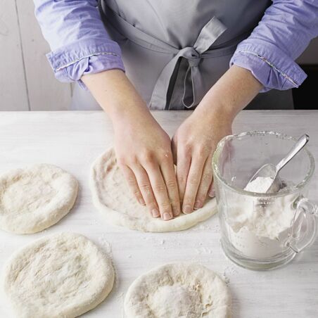 Pizza bianca mit Salsiccia Pizza bianca mit Salsiccia