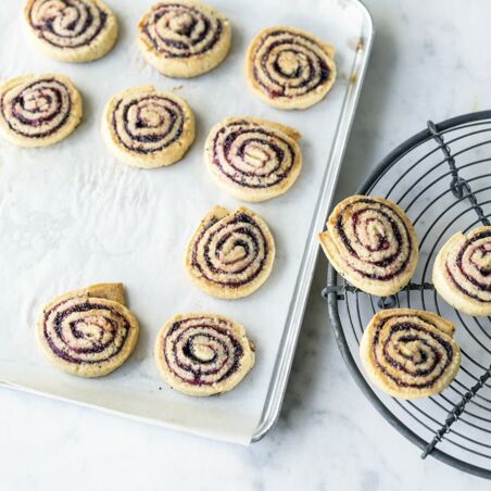 Himbeer-Mohn-Schnecken