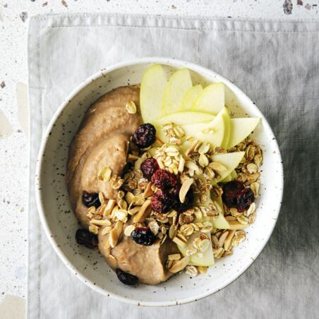 Maronen-Apfel-Bowl mit Cranberrys Maronen-Apfel-Bowl mit Cranberrys