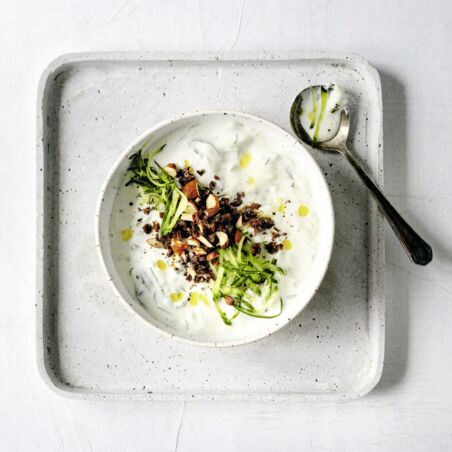 Pikante Joghurt- Gurken-Suppe Pikante Joghurt- Gurken-Suppe