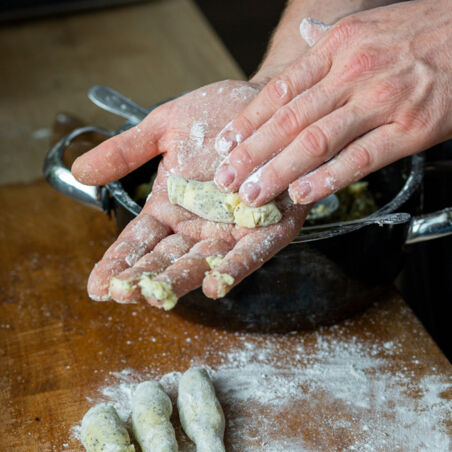 Schupfnudeln-rollen-Utagleiser-Photography-4821