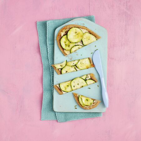 Flammkuchen mit Zucchini Flammkuchen mit Zucchini