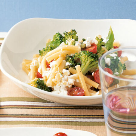 Maccheroni mit Brokkoli-Hüttenkäse Maccheroni mit Brokkoli-Hüttenkäse