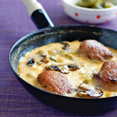 Schweinemedaillons Stroganoff Schweinemedaillons Stroganoff