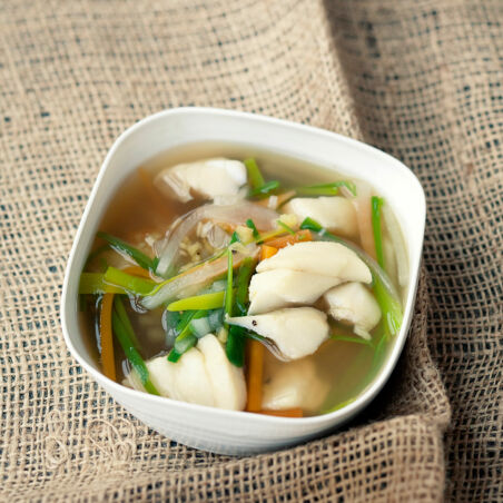 Fischsuppe mit Gemüsestiften