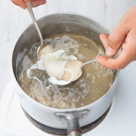 Pochierte Eier mit Grüner Soße Pochierte Eier mit Grüner Soße