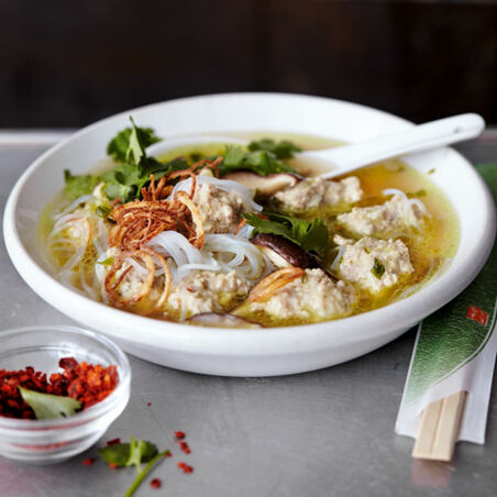 Wärmende Glasnudelsuppe Wärmende Glasnudelsuppe