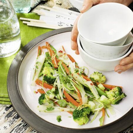 Gemüsesalat mit Chilidressing Gemüsesalat mit Chilidressing