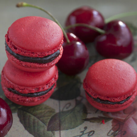 Macarons mit Kirsch-Ganache Macarons mit Kirsch-Ganache