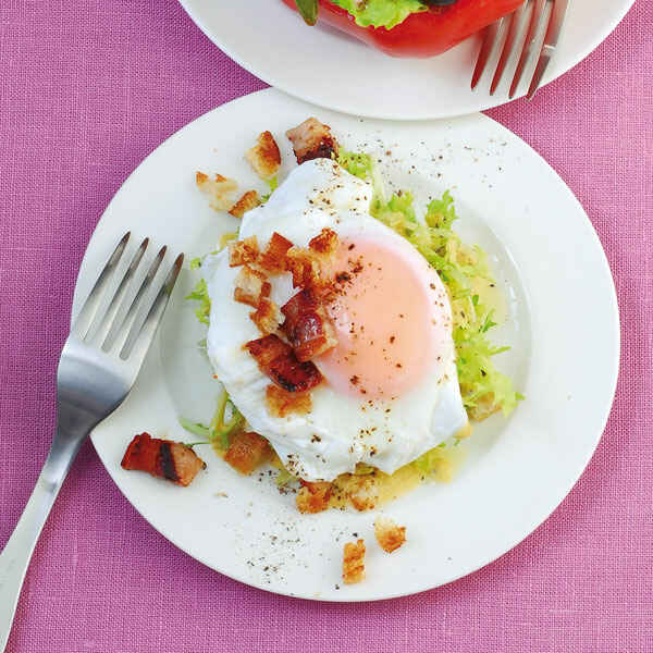 Friséesalat mit Speck Rezept | Küchengötter Friséesalat mit Speck Rezept | Küchengötter