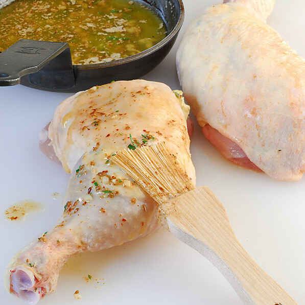 Hähnchenkeulen vom Blech mit Sommergemüse Rezept | Küchengötter Hähnchenkeulen vom Blech mit Sommergemüse Rezept | Küchengötter