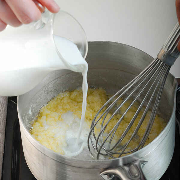 Grundrezept Béchamelsauce Rezept | Küchengötter