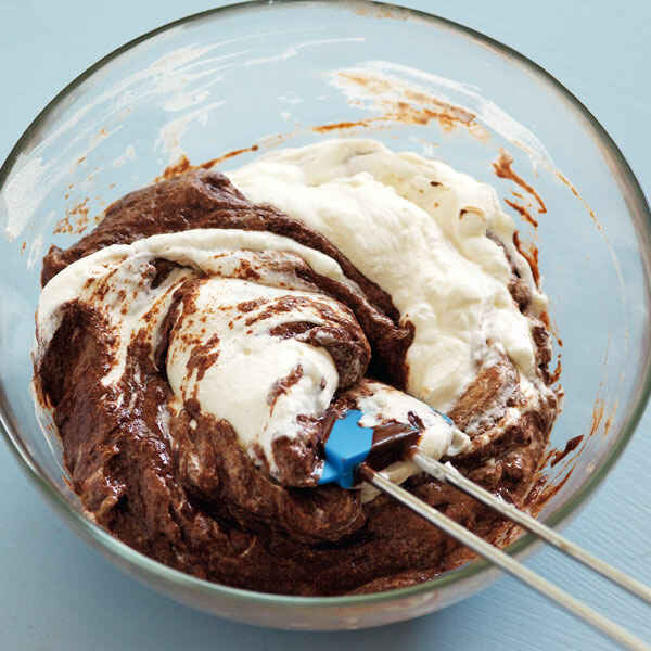 Schnelle Mousse au chocolat mit Kiwi Rezept | Küchengötter Schnelle Mousse au chocolat mit Kiwi Rezept | Küchengötter