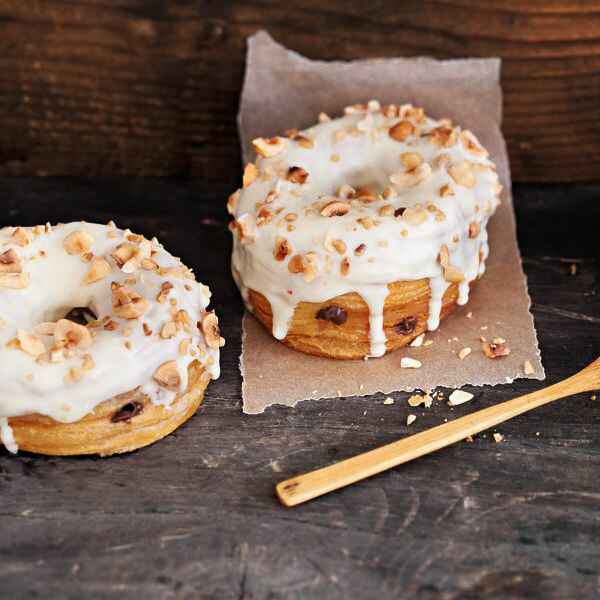 Nougat-Krokant-Cronuts Rezept | Küchengötter
