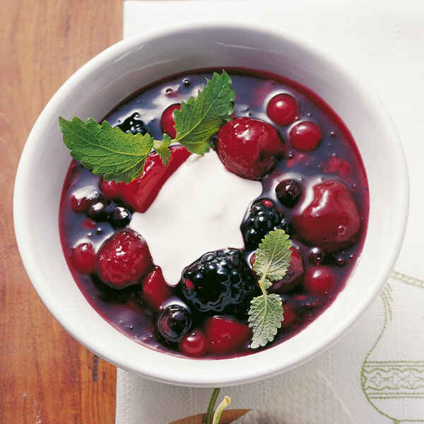 Rote Beerengrütze Rezept | Küchengötter