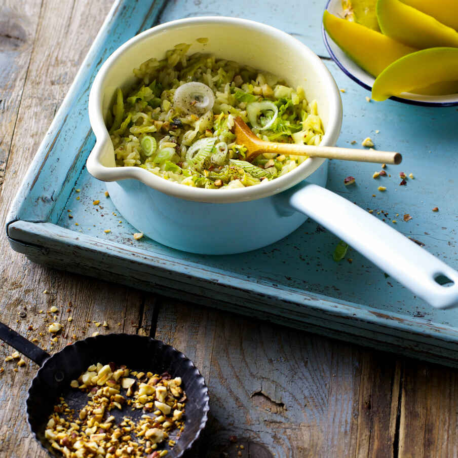 Nussiger Reis-Wirsing-Topf Rezept | Küchengötter Nussiger Reis-Wirsing-Topf Rezept | Küchengötter