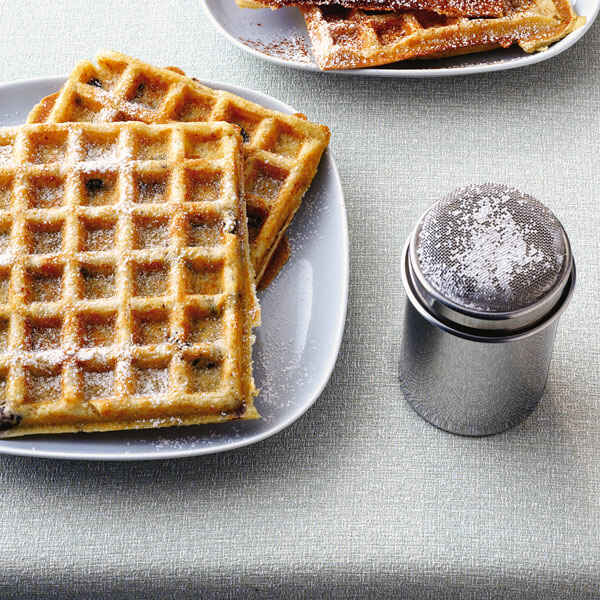 Rumrosinen-Waffeln Rezept | Küchengötter