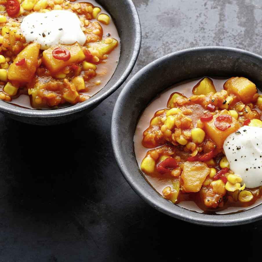 Linsen-Kürbis-Chili Rezept | Küchengötter Linsen-Kürbis-Chili Rezept | Küchengötter