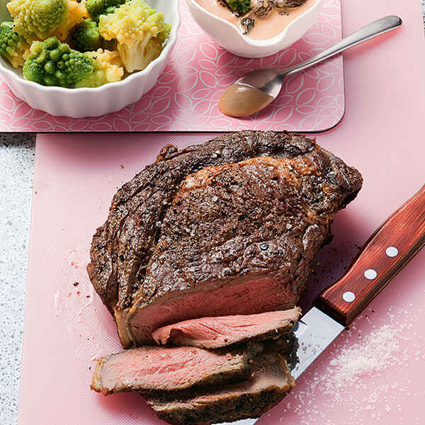 Entrecôte mit Morchelrahmsauce und Romanesco Rezept | Küchengötter Entrecôte mit Morchelrahmsauce und Romanesco Rezept | Küchengötter