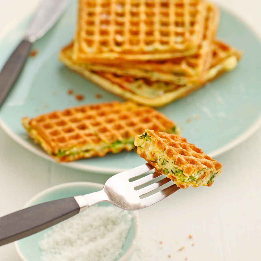 Spinat-Ziegenkäse-Waffeln Rezept | Küchengötter Spinat-Ziegenkäse-Waffeln Rezept | Küchengötter