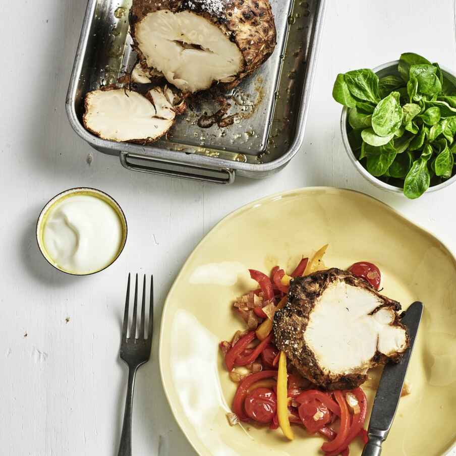 Geschmorter Sellerie mit Peperonata Rezept | Küchengötter Geschmorter Sellerie mit Peperonata Rezept | Küchengötter