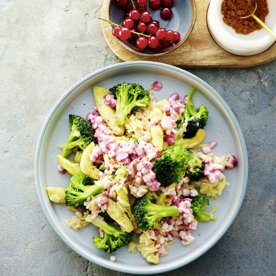 Reissalat mit Hähnchen und Brokkoli Rezept | Küchengötter