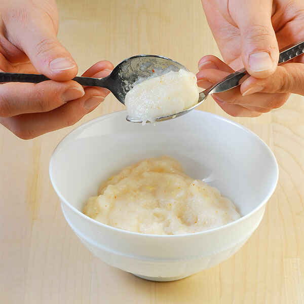 Ingwersuppe mit Fischklößchen Rezept | Küchengötter Ingwersuppe mit Fischklößchen Rezept | Küchengötter