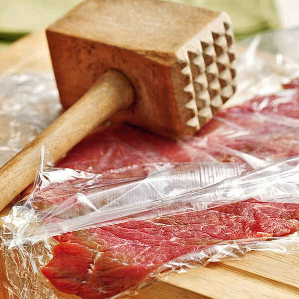 Rindsrouladen mit Speck-Gurken-Füllung Rezept | Küchengötter