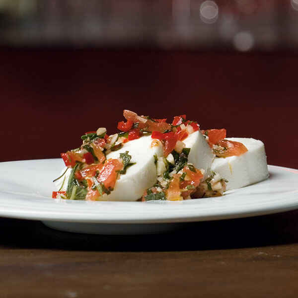 Scharfer Käse mit Olivenöl Rezept | Küchengötter Scharfer Käse mit Olivenöl Rezept | Küchengötter