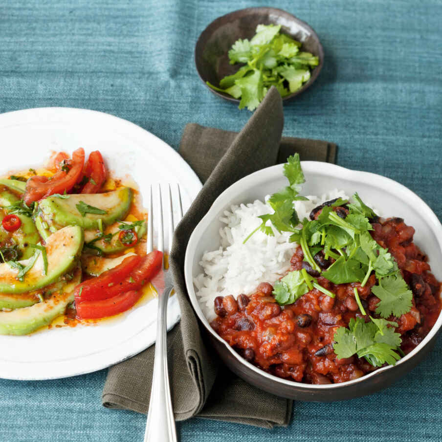 Schwarze Bohnen in mexikanischer Mole-Sauce Rezept | Küchengötter