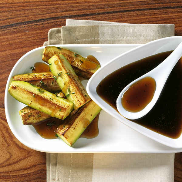 Zucchini mit warmer Honig-Vinaigrette Rezept | Küchengötter Zucchini mit warmer Honig-Vinaigrette Rezept | Küchengötter