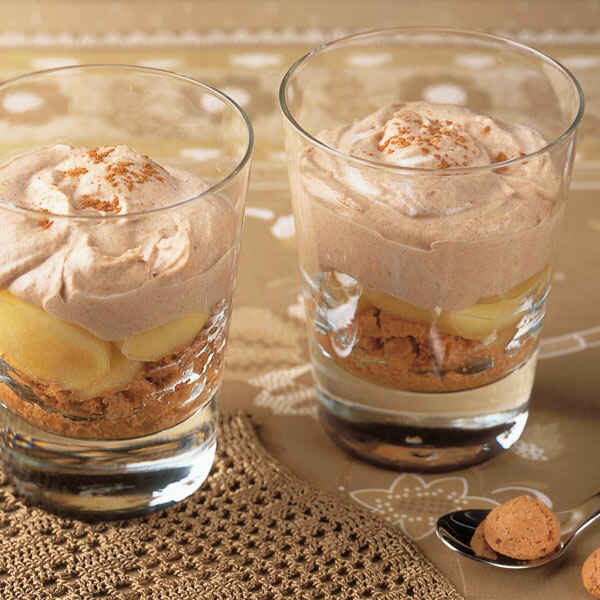 Weißwein-Apfel-Trifle mit Zimtcreme Rezept | Küchengötter Weißwein-Apfel-Trifle mit Zimtcreme Rezept | Küchengötter