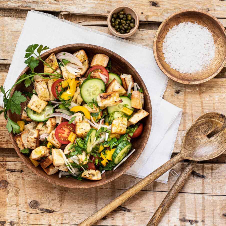 Toskanischer Brotsalat Rezept | Küchengötter Toskanischer Brotsalat Rezept | Küchengötter