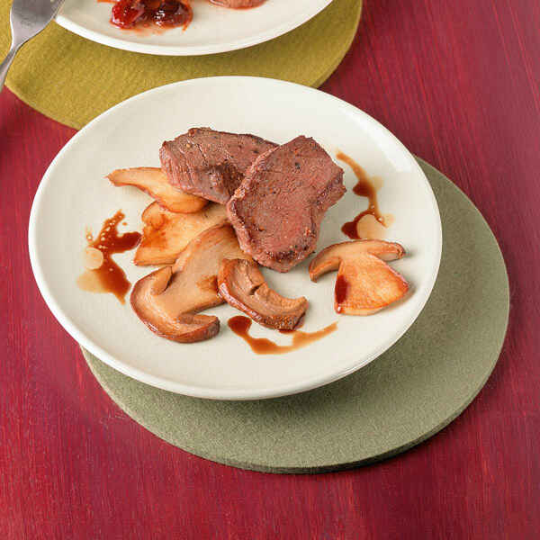 Hirschmedaillons mit Pilzen Rezept | Küchengötter Hirschmedaillons mit Pilzen Rezept | Küchengötter