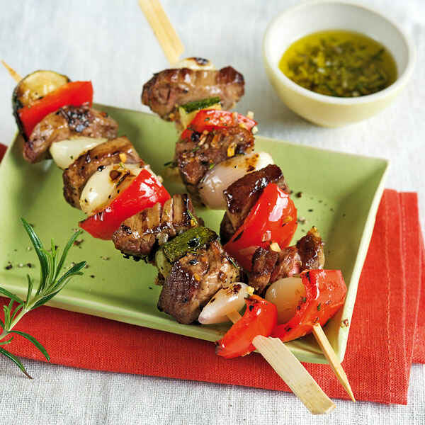 Bunte Grillspieße mit Rindfleisch Rezept | Küchengötter Bunte Grillspieße mit Rindfleisch Rezept | Küchengötter