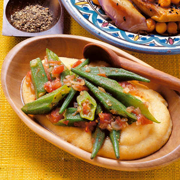 Okra-Gemüse mit Maisbrei Rezept | Küchengötter Okra-Gemüse mit Maisbrei Rezept | Küchengötter