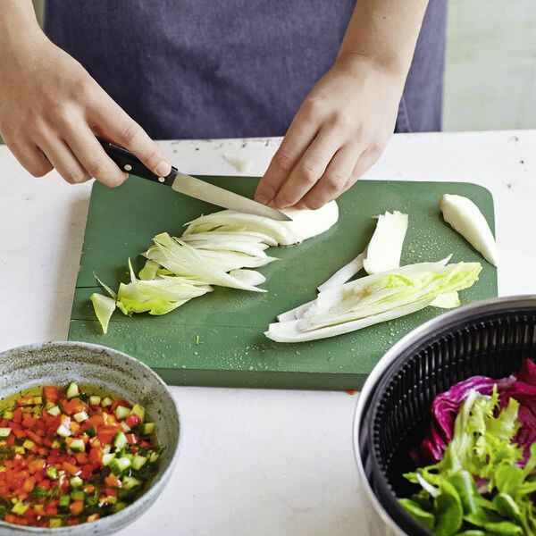 Bunte Blattsalate mit Meerrettich-Mousse Rezept | Küchengötter Bunte Blattsalate mit Meerrettich-Mousse Rezept | Küchengötter