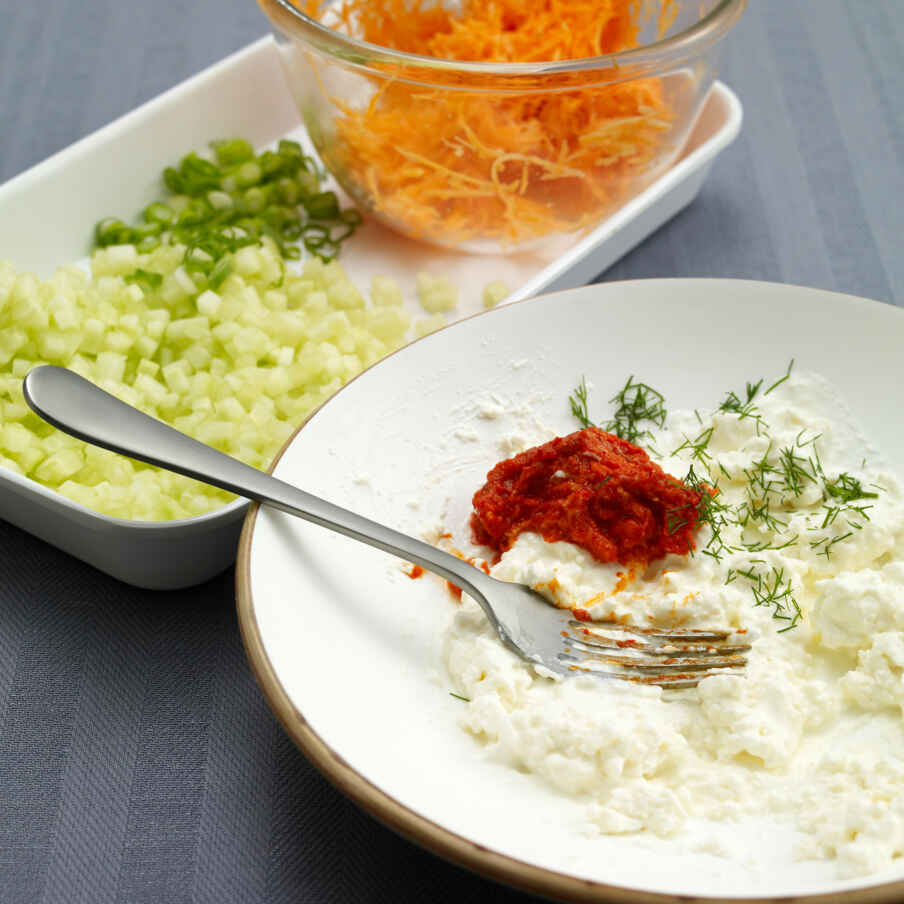 Möhren-Gurken-Tsatsiki Rezept | Küchengötter Möhren-Gurken-Tsatsiki Rezept | Küchengötter