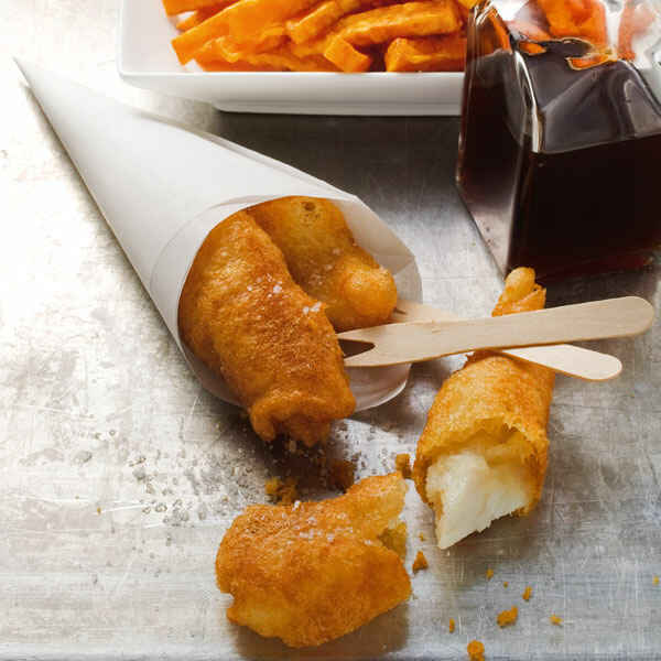 Pangasius mit Süsskartoffel-Frittern Rezept | Küchengötter Pangasius mit Süsskartoffel-Frittern Rezept | Küchengötter