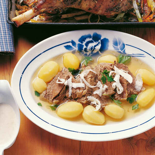 Suppenfleisch mit Meerrettich Rezept | Küchengötter Suppenfleisch mit Meerrettich Rezept | Küchengötter