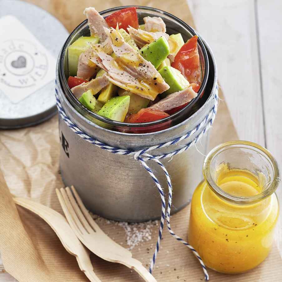 Avocadosalat mit Thunfisch Rezept (Low Carb) | Küchengötter Avocadosalat mit Thunfisch Rezept (Low Carb) | Küchengötter