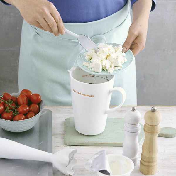 Schnelle Pizza mit Schafskäsecreme und Tomaten Rezept | Küchengötter Schnelle Pizza mit Schafskäsecreme und Tomaten Rezept | Küchengötter