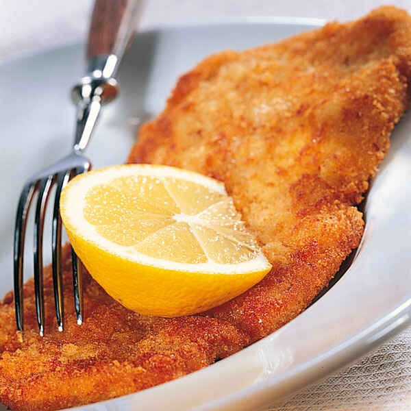 Echtes Wiener Schnitzel aus Kalbfleisch Rezept | Küchengötter Echtes Wiener Schnitzel aus Kalbfleisch Rezept | Küchengötter