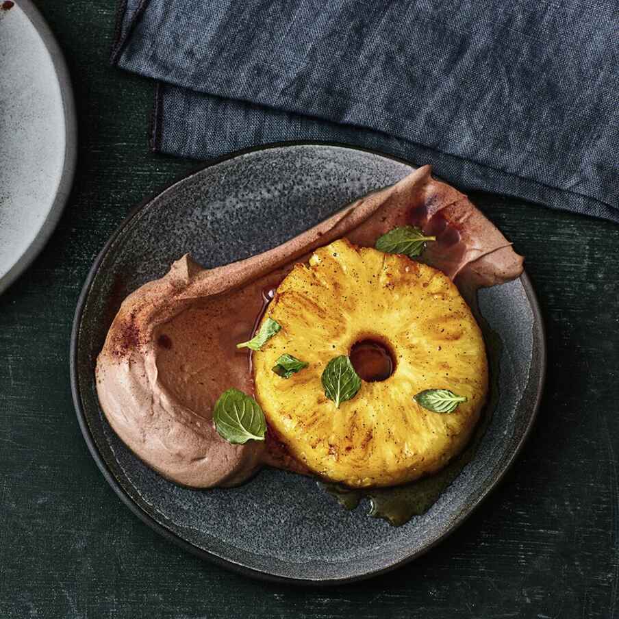 Ananas mit Kakaocreme Rezept | Küchengötter