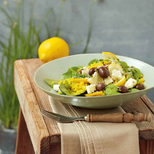 Hirsesalat mit Schafskäse und Spinat Rezept | Küchengötter Hirsesalat mit Schafskäse und Spinat Rezept | Küchengötter