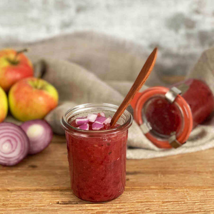 Apfel-Zwiebel-Chutney mit Chili Rezept | Küchengötter Apfel-Zwiebel-Chutney mit Chili Rezept | Küchengötter