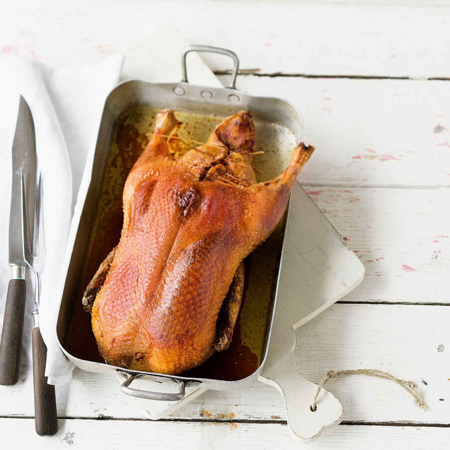 Einfacher Entenbraten mit Apfelfüllung | Küchengötter Einfacher Entenbraten mit Apfelfüllung | Küchengötter