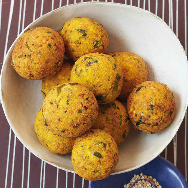 Falafeln mit Sesamdip Rezept | Küchengötter