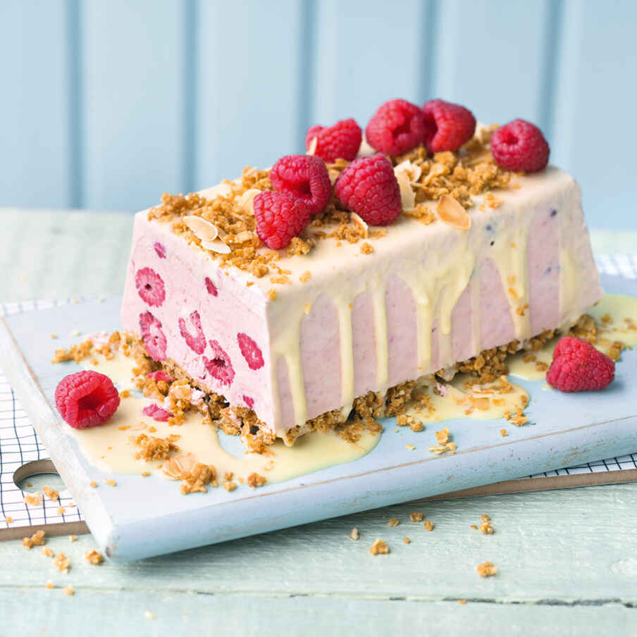 Himbeer-Eistorte Rezept | Küchengötter Himbeer-Eistorte Rezept | Küchengötter