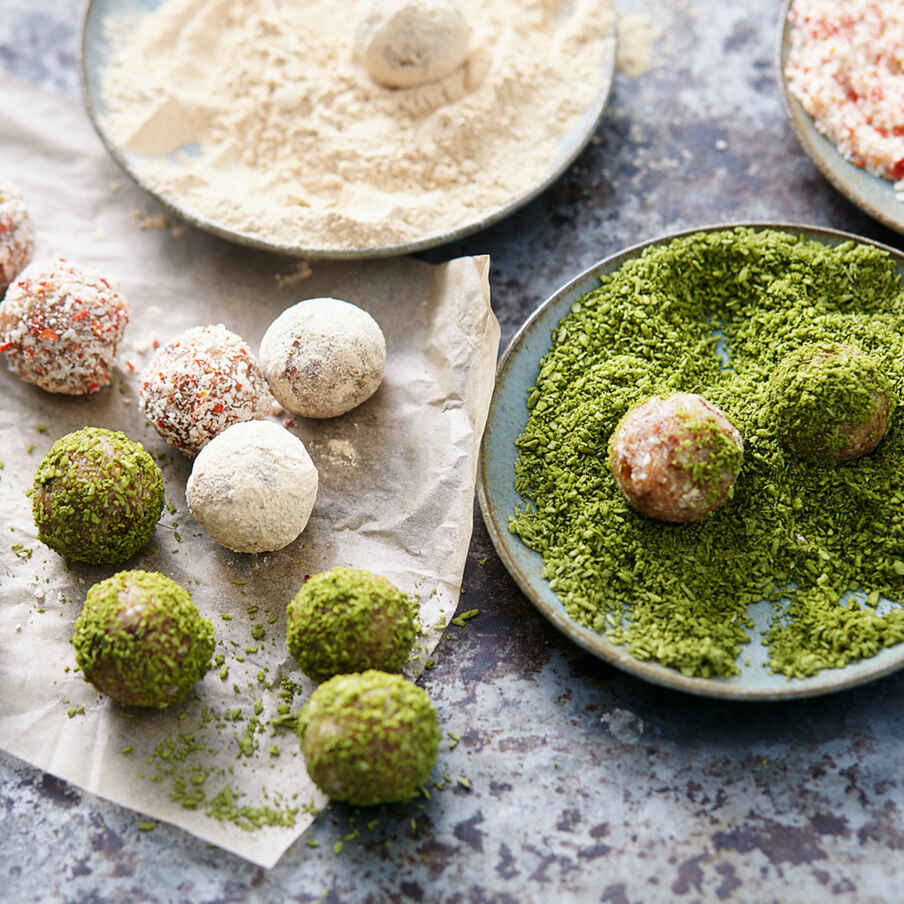 SuperEnergyBalls mit Datteln no bake Küchengötter